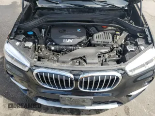 2017 BMW X1 xDrive28i with VIN WBXHT3Z38H4A58005, listed as a Copart auction lot 55837805 with 50,318 mi miles and Salvage title. Bid and sale history available at DreamBid. Image 12.