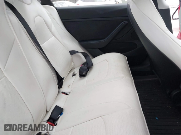 2023 Tesla Model 3 z VIN 5YJ3E1EA4PF384642, wystawiony jako IAAI lot #41496074 z przebiegiem 10 860 mil mil oraz . Historia ofert i sprzedaży dostępna na DreamBid. Obrazek 8.