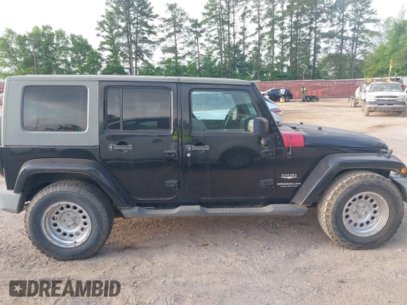 2008 Jeep Wrangler Unlimited Sahara with VIN 1J4GB591X8L523581, listed as a IAAI auction lot 42035446 with 200,570 mi miles and . Bid and sale history available at DreamBid. Image 14.