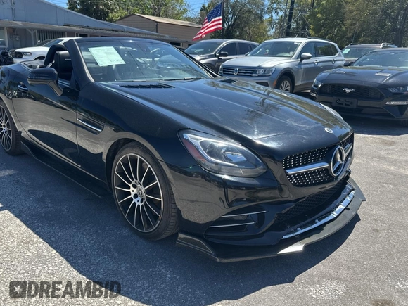 2019 Mercedes-Benz SLC 300 z VIN WDDPK3JA3KF157013, wystawiony jako Copart lot #49665085 z przebiegiem 37 588 mil mil oraz Szkoda całkowita • Salvage title. Historia ofert i sprzedaży dostępna na DreamBid. Obrazek 1.