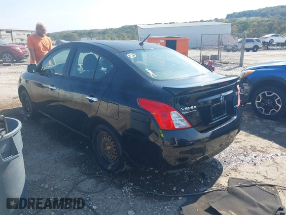 2014 Nissan Versa SV with VIN 3N1CN7AP2EL836604, listed as a IAAI auction lot 40574887 with 105,057 mi miles. Bid and sale history available at carsss.com. Image 3.