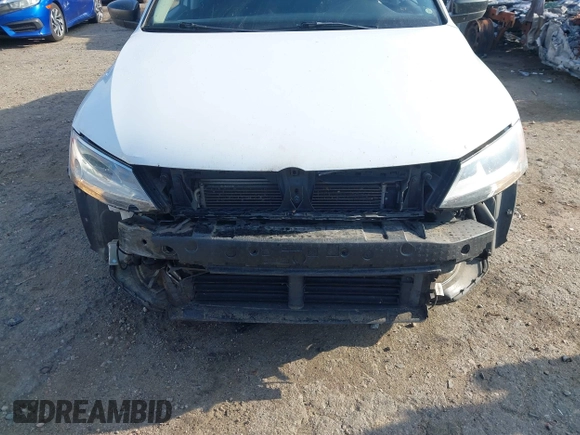2015 Volkswagen Jetta SE with VIN 3VWD17AJ6FM321669, listed as a IAAI auction lot 42447948 with 143,796 mi miles and . Bid and sale history available at DreamBid. Image 6.