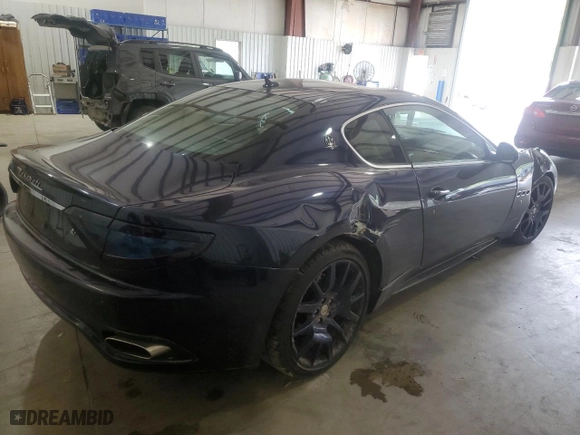 2010 Maserati GranTurismo S with VIN ZAM45KLAXA0050081, listed as a Copart auction lot 69567044 with 87,893 mi miles and Salvage Title. Bid and sale history available at carsss.com. Image 3.