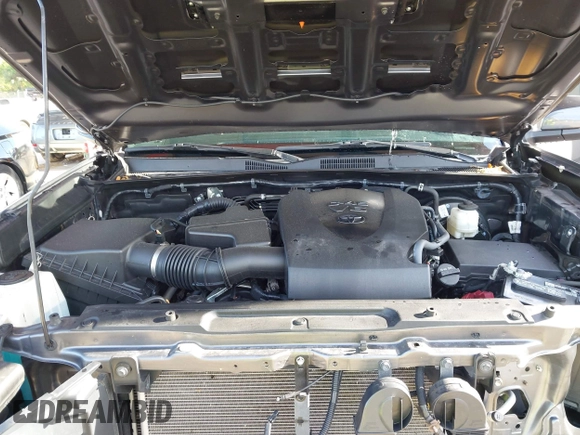2021 Toyota Tacoma SR5 with VIN 5TFAZ5CN4MX113669, listed as a IAAI auction lot 42468007 with 29,368 mi miles and . Bid and sale history available at DreamBid. Image 10.