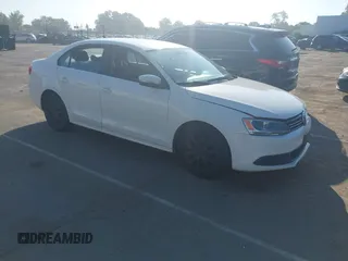 2014 Volkswagen Jetta SE с VIN 3VWD17AJ3EM222192, выставлен на аукционе IAAI как лот 42794521 с пробегом 138 199 миль миль и . История ставок и продаж доступна на DreamBid. Изображение 1.