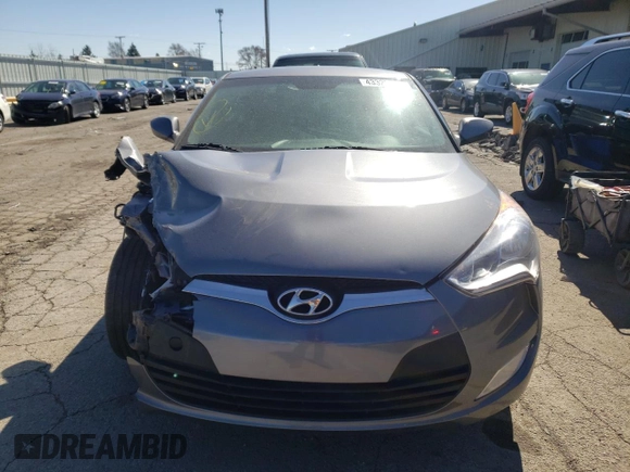 2017 Hyundai Veloster with VIN KMHTC6AD8HU318439, listed as a Copart auction lot 43322083 with 64,664 mi miles. Bid and sale history available at carsss.com. Image 5.