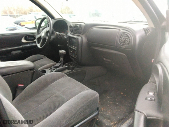 2008 Chevrolet TrailBlazer LT w/1LT with VIN 1GNDS13S282165845, listed as a IAAI auction lot 35604246 with 155,234 mi miles. Bid and sale history available at carsss.com. Image 5.