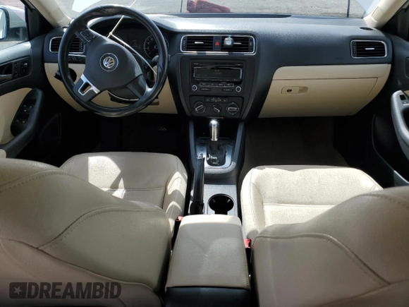 2012 Volkswagen Jetta SE с VIN 3VWDP7AJ1CM301288, выставлен на аукционе Copart как лот 50103315 с пробегом 46 183 миль миль и Списание • Salvage title. История ставок и продаж доступна на DreamBid. Изображение 8.