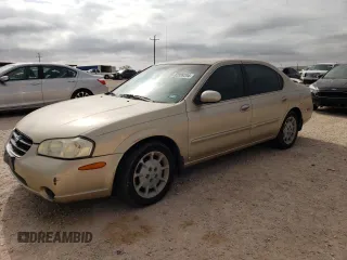 2001 Nissan Maxima SE z VIN JN1CA31D81T606081, wystawiony jako Copart lot #82989204 z przebiegiem 181 732 mil mil oraz Tytuł czysty. Historia ofert i sprzedaży dostępna na DreamBid. Obrazek 1.