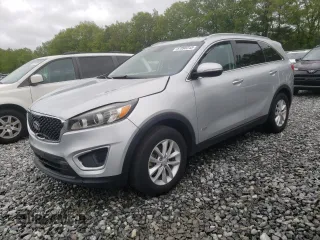2017 Kia Sorento LX with VIN 5XYPGDA32HG237329, listed as a Copart auction lot 57890245 with 30,173 mi miles and Salvage title. Bid and sale history available at DreamBid. Image 1.