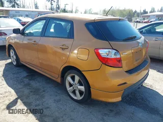 2009 Toyota Matrix S with VIN 2T1LE40E89C009775, listed as a IAAI auction lot 42086039 with 220,832 mi miles. Bid and sale history available at carsss.com. Image 3.
