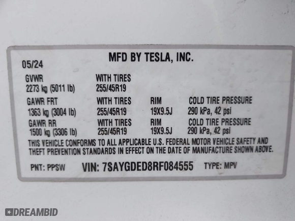 2024 Tesla Model Y with VIN 7SAYGDED8RF084555, listed as a IAAI auction lot 40923345 with 6,184 mi miles. Bid and sale history available at carsss.com. Image 9.