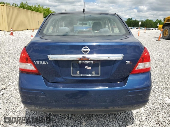 2009 Nissan Versa S z VIN 3N1BC11E89L361883, wystawiony jako Copart lot #57121985 z przebiegiem 204 638 mil mil oraz Czysty tytuł • Clean title. Historia ofert i sprzedaży dostępna na DreamBid. Obrazek 6.