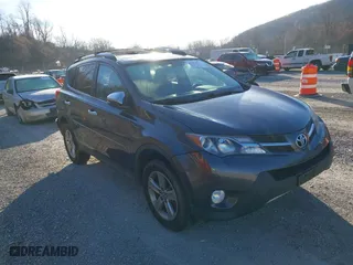 2015 Toyota RAV4 XLE with VIN 2T3RFREV8FW280446, listed as a IAAI auction lot 41814015 with 111,485 mi miles. Bid and sale history available at carsss.com. Image 1.