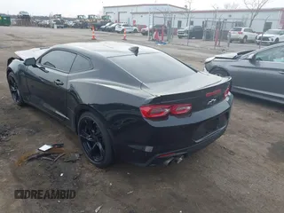 2021 Chevrolet Camaro LT1 с VIN 1G1FF1R72M0142413, выставлен на аукционе IAAI как лот 42026490 с пробегом Не указан миль и . История ставок и продаж доступна на DreamBid. Изображение 3.