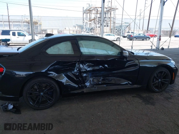 2022 BMW 2 Series M240i xDrive with VIN 3MW53CM02N8C51802, listed as a IAAI auction lot 42478351 with 16,695 mi miles and . Bid and sale history available at DreamBid. Image 14.