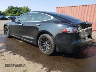 2018 Tesla Model S 75D with VIN 5YJSA1E22JF291142, listed as a Copart auction lot 65682055 with 126,212 mi miles and Salvage title. Bid and sale history available at DreamBid. Image 2.