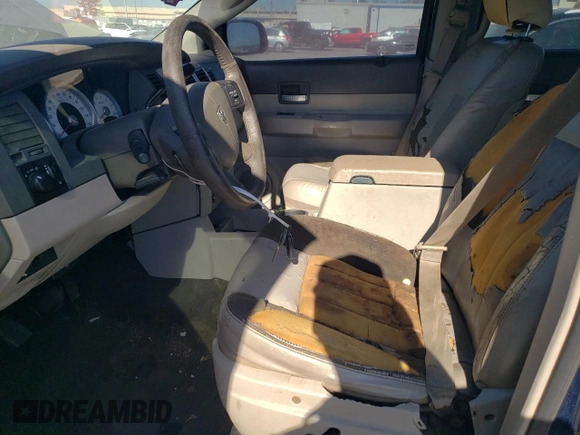 2005 Dodge Durango Limited z VIN 1D8HD58D75F502828, wystawiony jako Copart lot #76942484 z przebiegiem 266 404 mil mil oraz Czysty tytuł • Clean title. Historia ofert i sprzedaży dostępna na DreamBid. Obrazek 7.