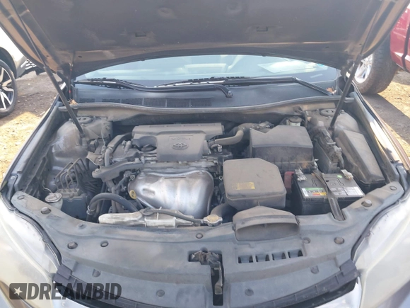 2015 Toyota Camry XLE with VIN 4T1BF1FK1FU895551, listed as a IAAI auction lot 40253286 with 221,273 mi miles and . Bid and sale history available at DreamBid. Image 10.