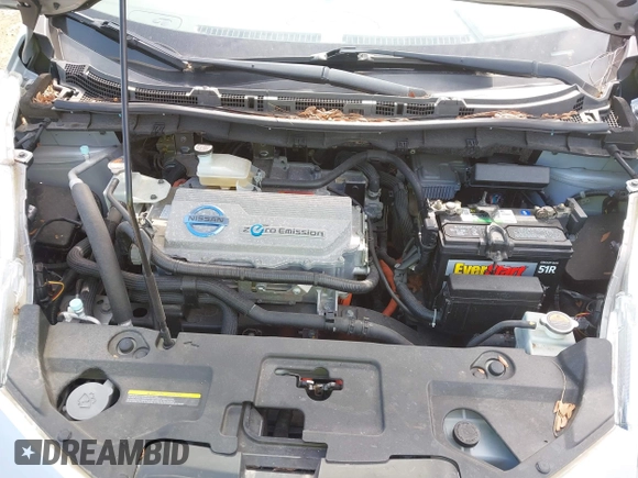2011 Nissan LEAF SL-e with VIN JN1AZ0CP9BT009562, listed as a IAAI auction lot 42228290 with 93,183 mi miles and . Bid and sale history available at DreamBid. Image 10.