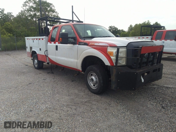 2016 Ford F-250 XL with VIN 1FD7X2B68GEC87426, listed as a IAAI auction lot 42014962 with 452,645 mi miles and . Bid and sale history available at DreamBid. Image 1.