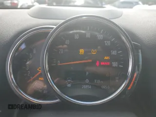 2018 MINI Countryman Cooper with VIN WMZYV5C31J3E04841, listed as a Copart auction lot 73400944 with 28,854 mi miles and Salvage Title. Bid and sale history available at carsss.com. Image 9.