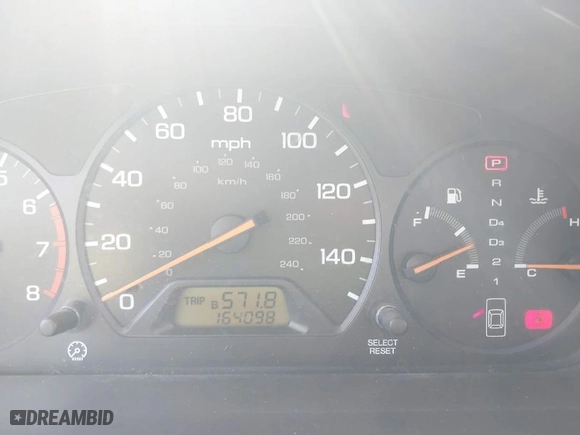 2002 Honda Accord Sdn EX with VIN 1HGCG56622A089120, listed as a IAAI auction lot 41972996 with 164,098 mi miles. Bid and sale history available at carsss.com. Image 7.