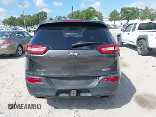 2016 Jeep Cherokee Latitude z VIN 1C4PJMCS1GW367447, wystawiony jako IAAI lot #42367643 z przebiegiem 151 072 mil mil oraz . Historia ofert i sprzedaży dostępna na DreamBid. Obrazek 16.