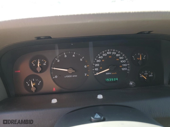 2003 Jeep Grand Cherokee Laredo with VIN 1J4GW48S13C556129, listed as a Copart auction lot 50389215 with 193,934 mi miles and Salvage Title. Bid and sale history available at carsss.com. Image 9.