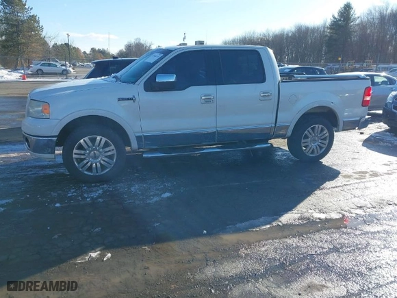 2006 Lincoln Mark LT with VIN 5LTPW18536FJ23443, listed as a IAAI auction lot 41544114 with NaN miles. Bid and sale history available at carsss.com. Image 15.