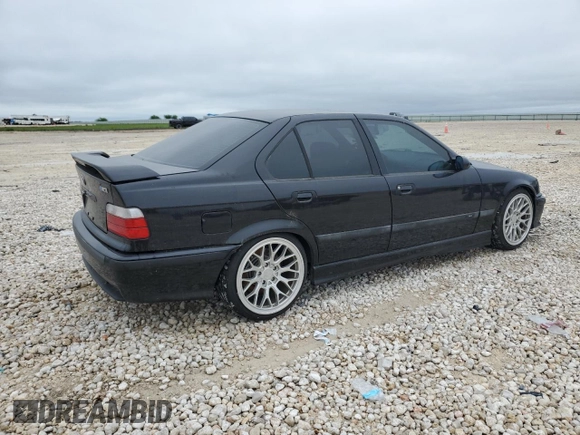1998 BMW M3 z VIN WBSCD9320WEE09027, wystawiony jako Copart lot #52202055 z przebiegiem 244 452 mil mil oraz Czysty tytuł • Clean title. Historia ofert i sprzedaży dostępna na DreamBid. Obrazek 3.