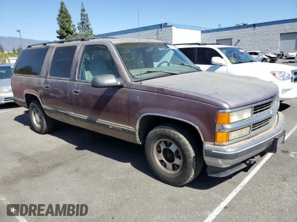 1997 Chevrolet Suburban with VIN 1GNEC16R4VJ418725, listed as a Copart auction lot 75766084 with 216,722 mi miles and Salvage Title. Bid and sale history available at carsss.com. Image 4.