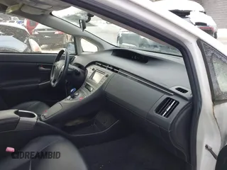 2013 Toyota Prius One with VIN JTDKN3DU0D5597099, listed as a IAAI auction lot 41600229 with 77,937 mi miles. Bid and sale history available at carsss.com. Image 5.
