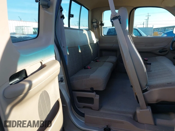 1997 Ford F-150 XL with VIN 1FTDX18W7VKB72498, listed as a IAAI auction lot 41390245 with 55,945 mi miles. Bid and sale history available at carsss.com. Image 8.