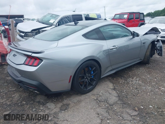 2024 Ford Mustang GT z VIN 1FA6P8CF2R5411281, wystawiony jako IAAI lot #42443350 z przebiegiem 16 946 mil mil oraz . Historia ofert i sprzedaży dostępna na DreamBid. Obrazek 4.
