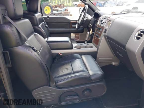 2004 Ford F-150 XLT with VIN 1FTPX14524KB82283, listed as a IAAI auction lot 42641442 with 203,326 mi miles and . Bid and sale history available at DreamBid. Image 5.