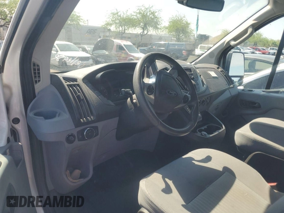 2019 Ford Transit z VIN 1FTYE1YM5KKB87003, wystawiony jako IAAI lot #42610488 z przebiegiem 106 642 mil mil oraz . Historia ofert i sprzedaży dostępna na DreamBid. Obrazek 8.