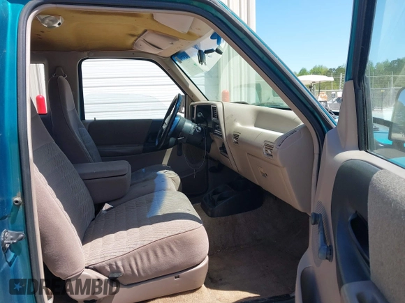 1993 Ford Ranger Splash z VIN 1FTCR14X1PTA66114, wystawiony jako IAAI lot #42043794 z przebiegiem 36 596 mil mil oraz . Historia ofert i sprzedaży dostępna na DreamBid. Obrazek 5.
