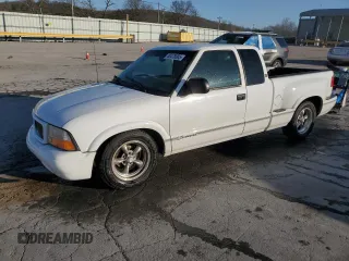 1999 GMC Sonoma SLS with VIN 1GTCS19X7X8517465, listed as a Copart auction lot 48478685 with 210,782 mi miles and Salvage Title. Bid and sale history available at carsss.com. Image 1.