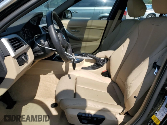 2015 BMW 3 Series 320i xDrive with VIN WBA3C3C51FK203468, listed as a Copart auction lot 60541515 with 19,476 mi miles and Salvage title. Bid and sale history available at DreamBid. Image 7.