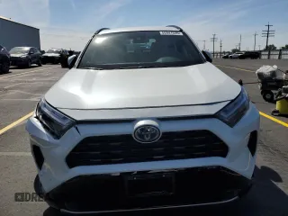 2024 Toyota RAV4 Hybrid SE z VIN 2T3T6RFV6RW049747, wystawiony jako Copart lot #58441525 z przebiegiem 10 458 mil mil oraz Szkoda całkowita • Salvage title. Historia ofert i sprzedaży dostępna na DreamBid. Obrazek 5.