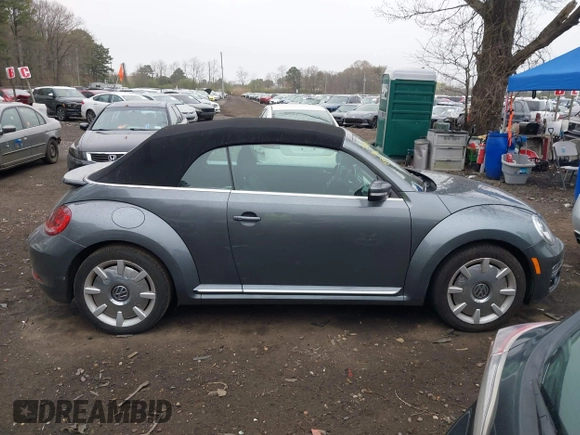 2019 Volkswagen Beetle S with VIN 3VW5DAAT6KM505210, listed as a IAAI auction lot 42084818 with 24 mi miles and . Bid and sale history available at DreamBid. Image 13.