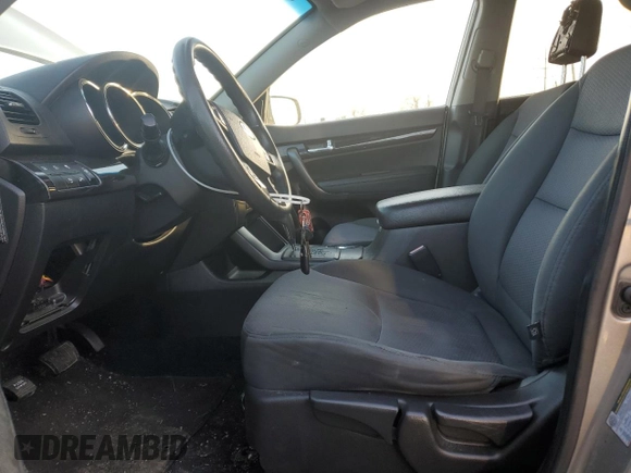 2012 Kia Sorento LX with VIN 5XYKT3A60CG295992, listed as a Copart auction lot 41996405 with 163,094 mi miles and Salvage Title. Bid and sale history available at DreamBid. Image 7.