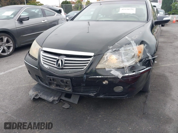 2006 Acura RL with VIN JH4KB16576C009814, listed as a IAAI auction lot 42120531 with 174,284 mi miles and . Bid and sale history available at DreamBid. Image 6.