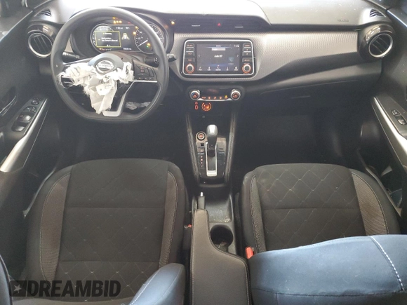 2020 Nissan Kicks SV with VIN 3N1CP5CV9LL567752, listed as a Copart auction lot 42450055 with 78,040 mi miles and Salvage Title. Bid and sale history available at DreamBid. Image 8.