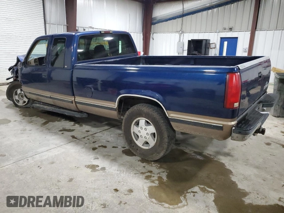 1998 Chevrolet Silverado 1500 with VIN 1GCEK19R1WE147639, listed as a Copart auction lot 55792545 with 193,501 mi miles and Salvage Title. Bid and sale history available at DreamBid. Image 2.