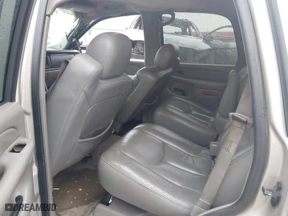 2004 Chevrolet Tahoe LT with VIN 1GNEC13Z24R160211, listed as a IAAI auction lot 41465076 with 229,612 mi miles. Bid and sale history available at carsss.com. Image 8.