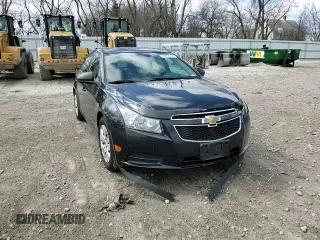 2014 Chevrolet Cruze LS with VIN 1G1PA5SH5E7177789, listed as a Copart auction lot 52988055 with 173,009 mi miles and Non Repairable. Bid and sale history available at carsss.com. Image 13.
