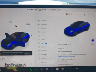 2023 Tesla Model 3 z VIN 5YJ3E1EA9PF639141, wystawiony jako IAAI lot #42167773 z przebiegiem 57 459 mil mil oraz . Historia ofert i sprzedaży dostępna na DreamBid. Obrazek 7.