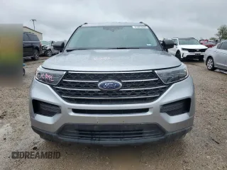 2022 Ford Explorer XLT z VIN 1FMSK7DH8NGA81304, wystawiony jako Copart lot #51003605 z przebiegiem 56 882 mil mil oraz Czysty tytuł • Clean title. Historia ofert i sprzedaży dostępna na DreamBid. Obrazek 5.